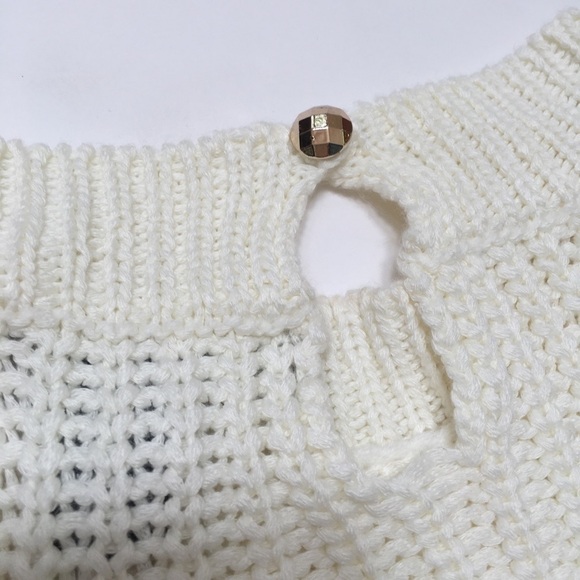 Knit High-Neck Cream Boho Crop Top Forever 21, Size Medium - Picture 5 of 9